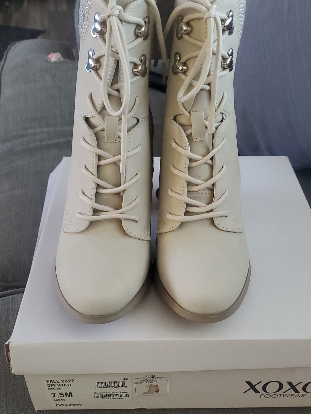 NIB XOXO Maddie Off-White Bling Collar Lace-Up Boots - Size 7.5M